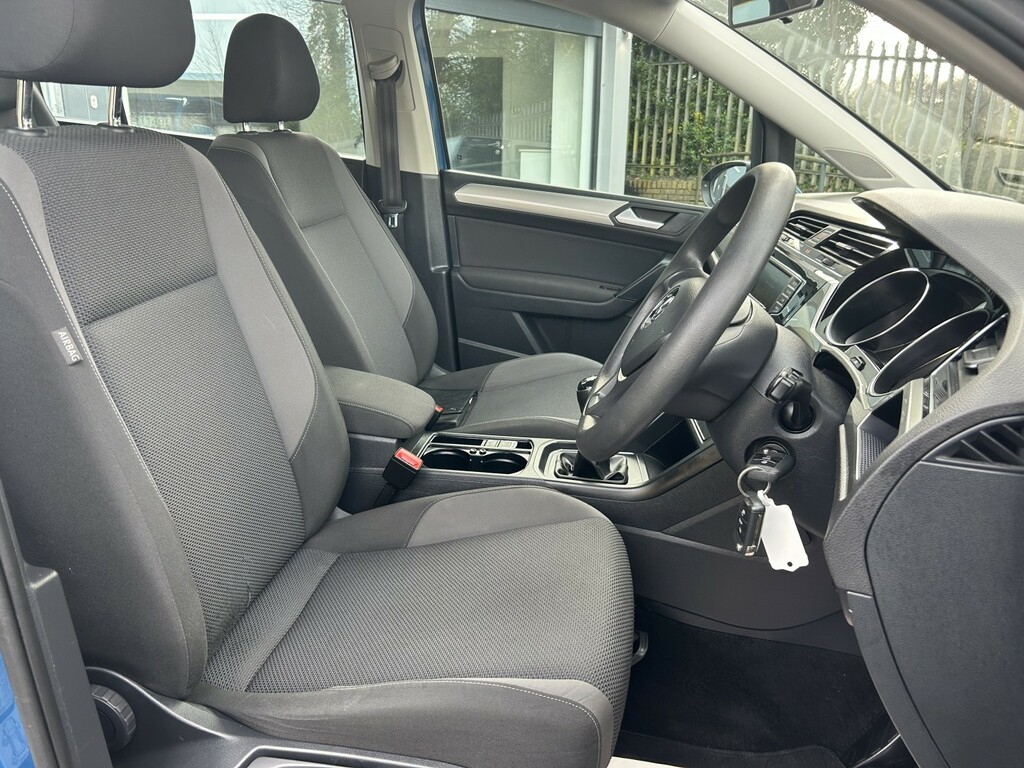 Volkswagen Touran Mpv 1.6 Tdi Bluemotion Tech S 201766 Blue #2