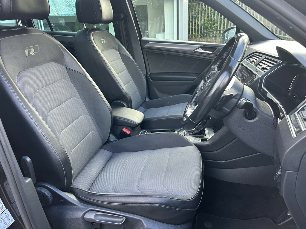 Volkswagen Tiguan Suv 1.5 Tsi Evo R-line Tech 201969 GX69ZDT Black #2