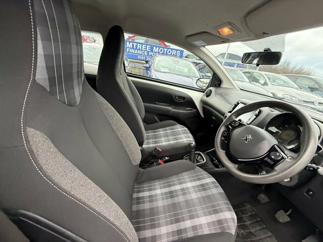 Peugeot 108 1.0 Active Edition Hatchback DU68EWE White #2