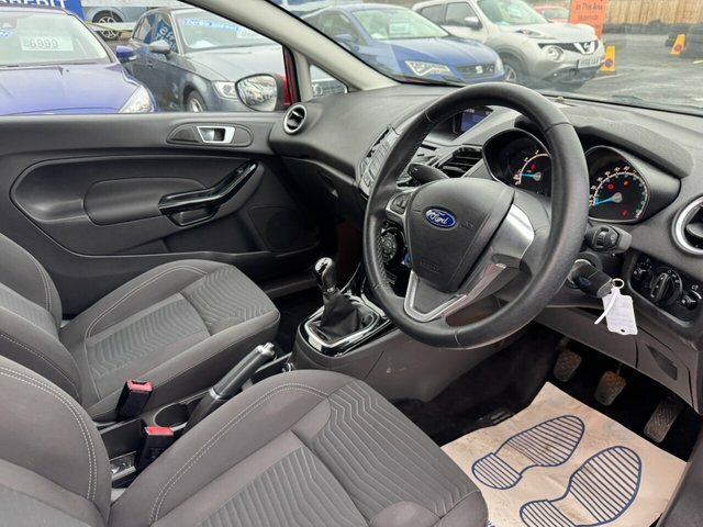Ford Fiesta 1.2 Zetec Edition Hatchback E SV66LVA Red #2
