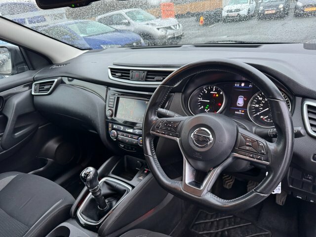 Nissan Qashqai 1.5 Turbo Dci Acenta Premium Suv M BT68FXM Grey #2