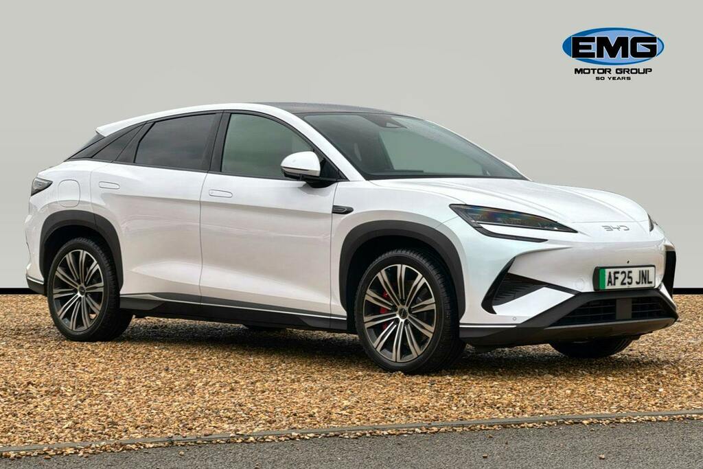 Byd Sealion 7 82.5Kwh Design Suv Awd White