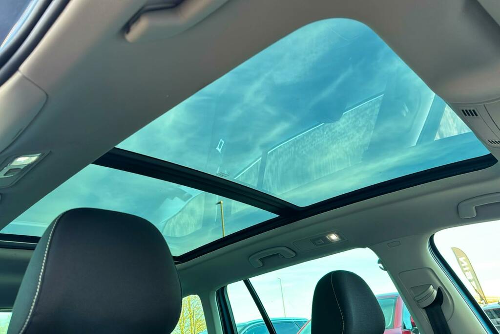 Volkswagen e-Golf E-golf Auto 5dr Black #34