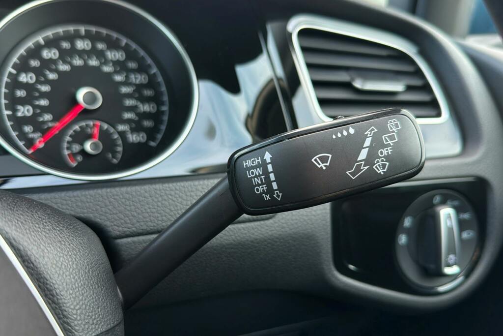 Volkswagen e-Golf E-golf Auto 5dr Black #29