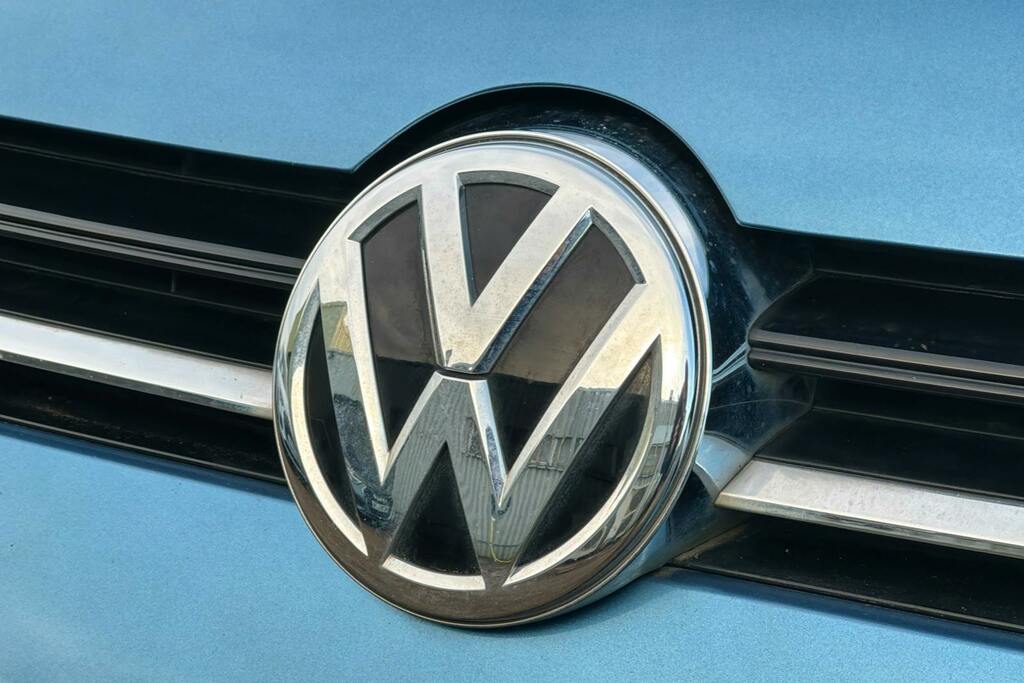 Volkswagen e-Golf E-golf Auto 5dr Black #35