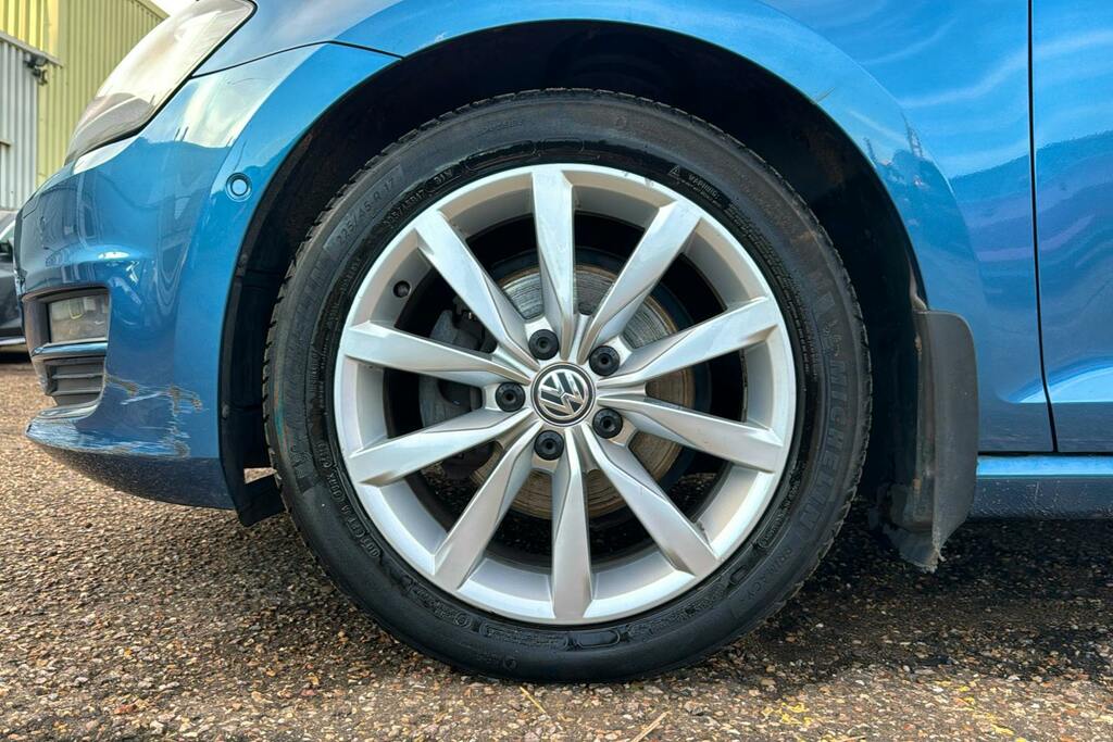 Volkswagen e-Golf E-golf Auto 5dr Black #24