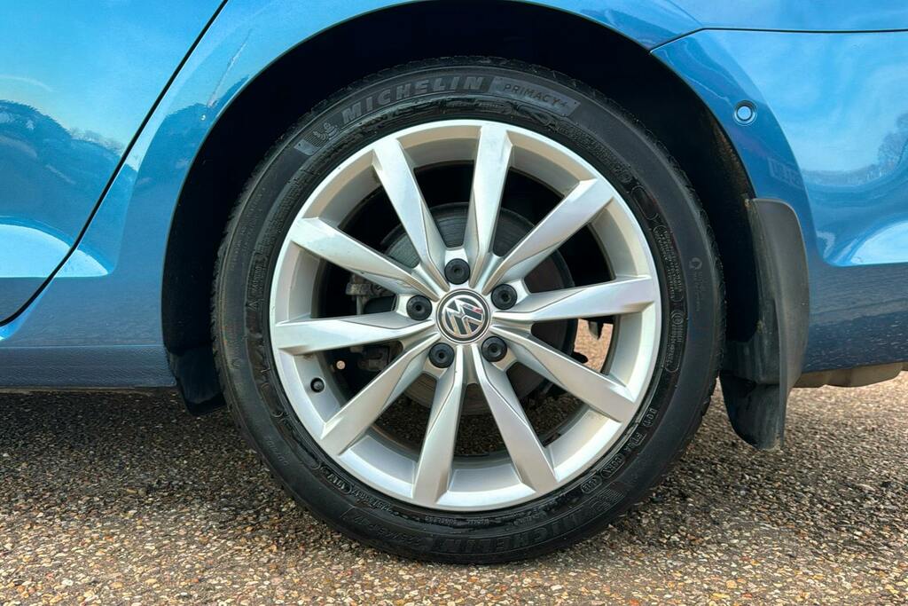 Volkswagen e-Golf E-golf Auto 5dr Black #25