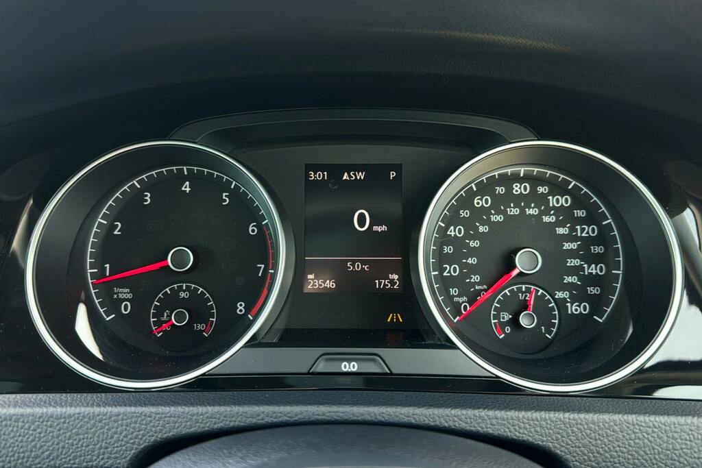 Volkswagen e-Golf E-golf Auto 5dr Black #13