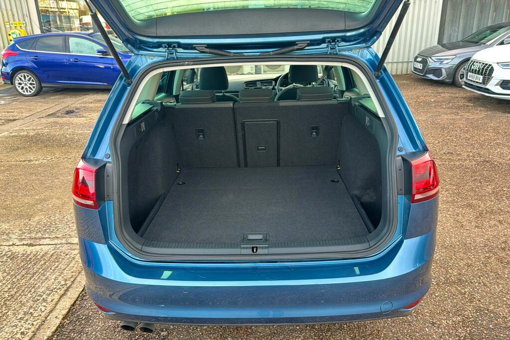 Volkswagen e-Golf E-golf Auto 5dr Black #18