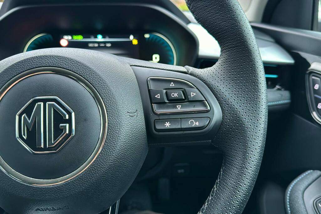 MG  Dual Motor 77Kwh Gt 4Wd Grey #17