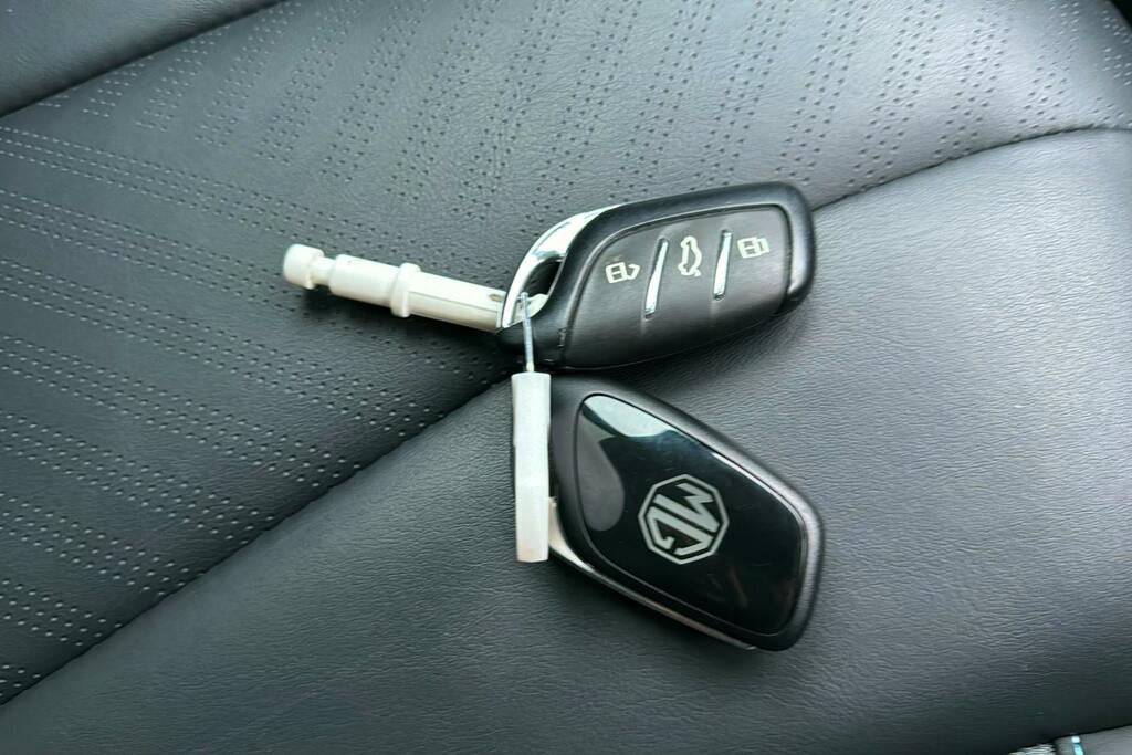 MG  Dual Motor 77Kwh Gt 4Wd Grey #50