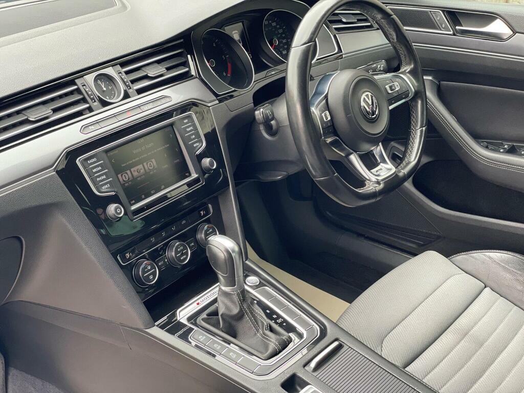 Volkswagen Passat 2.0 Bitdi Bluemotion Tech R-line Dsg 4Motion Euro GM66FTD Grey #3