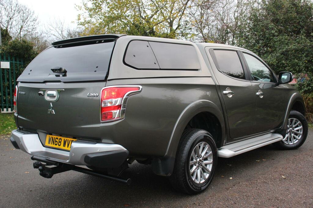 Mitsubishi L200 2.4 Di-d Dc Barbarian 4Wd Euro 6 WN68WVD Green #4