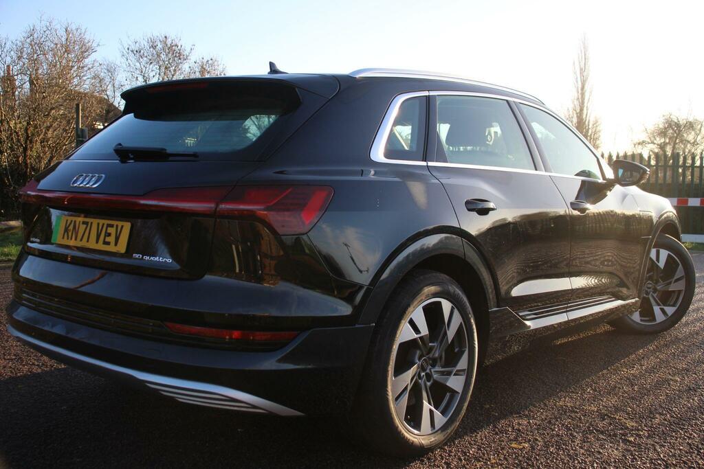 Audi E-tron 50 Sport Quattro 71.2Kwh 11Kw Charger KN71VEV Black #4