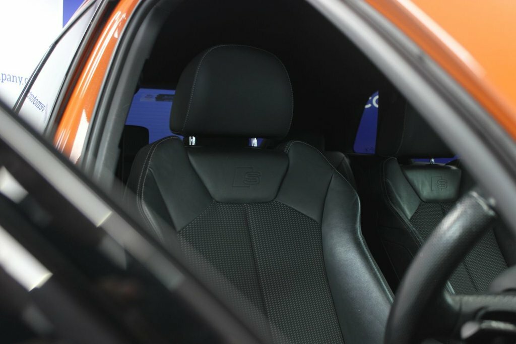 Audi Q3 1.5L Black Edition YH21GXU Orange #6