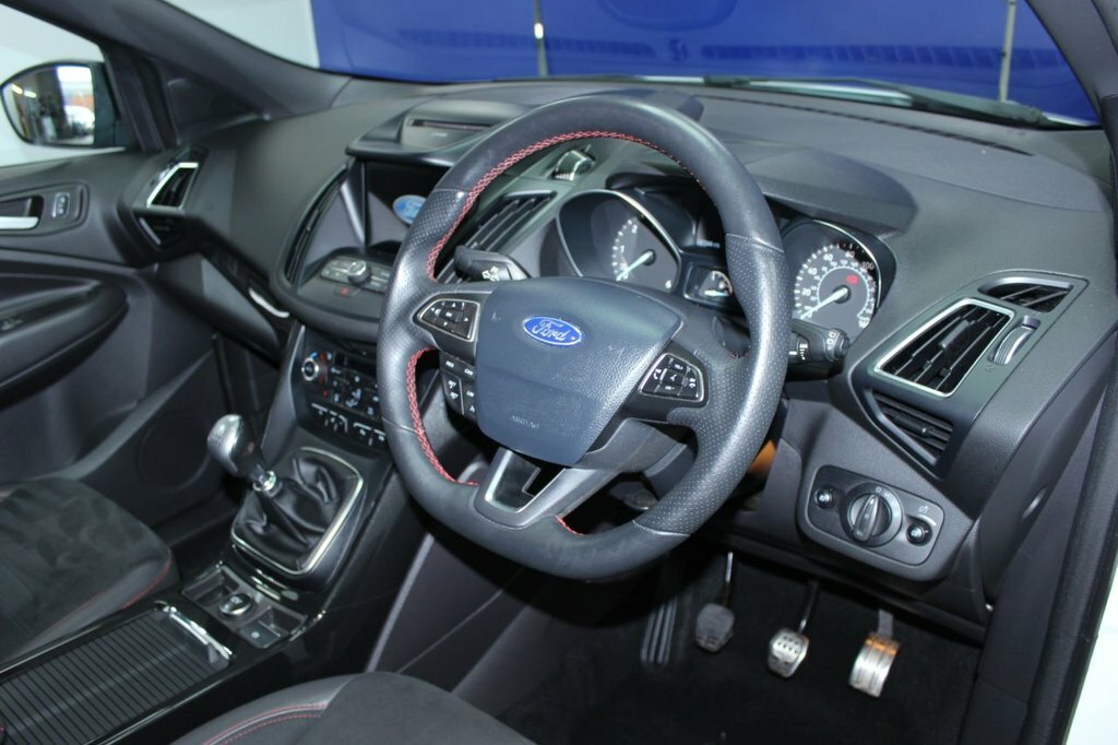 Ford Kuga 2L St-line Edition SM19LUP White #4