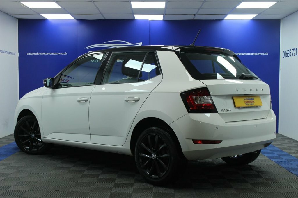 Skoda Fabia 1L Colour Edition BL69ERV White #2