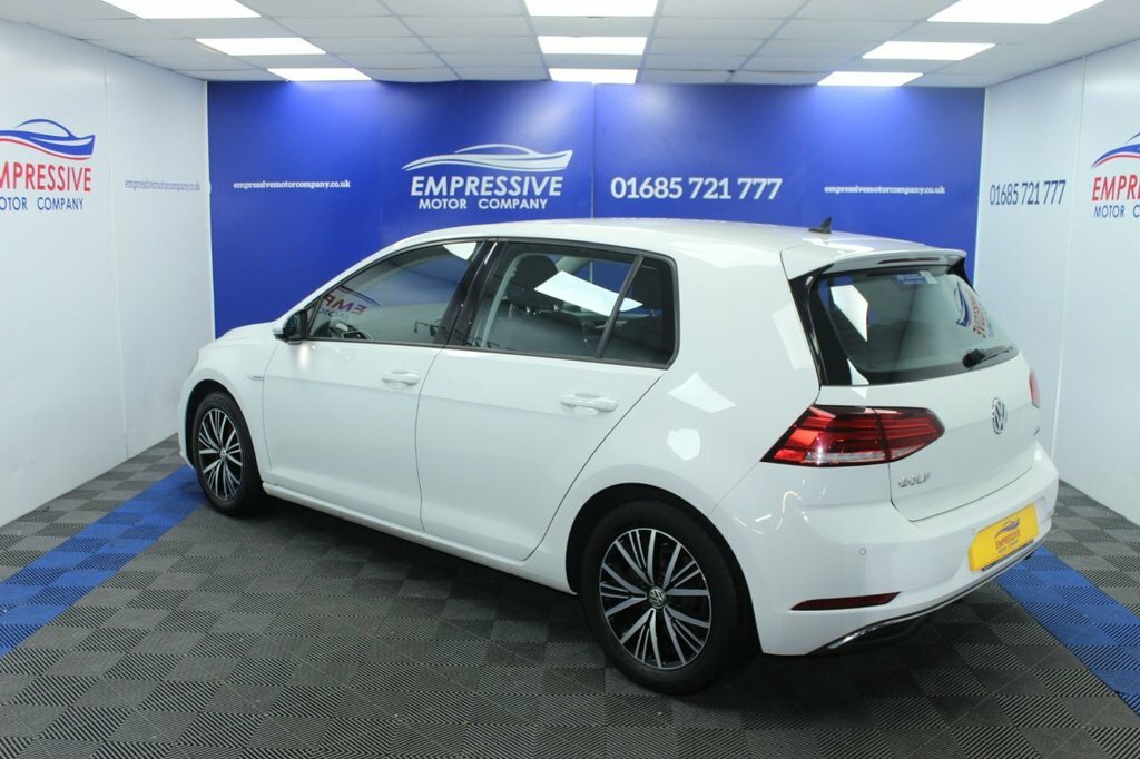 Volkswagen Golf 1.5L Se Nav KY19XWE White #2