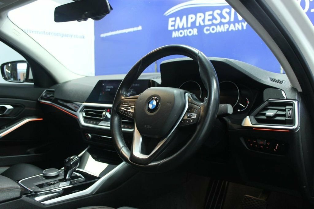 BMW 3 Series 2L Sport BN69USP White #5