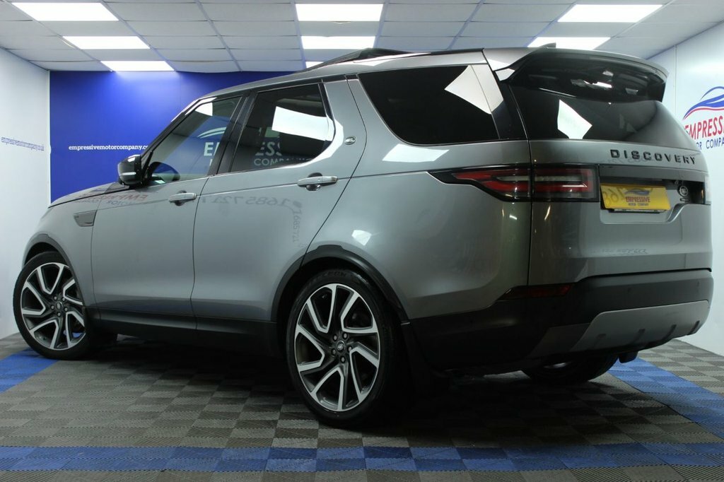 Land Rover Discovery 3L Hse Luxury DK69VKC Grey #3