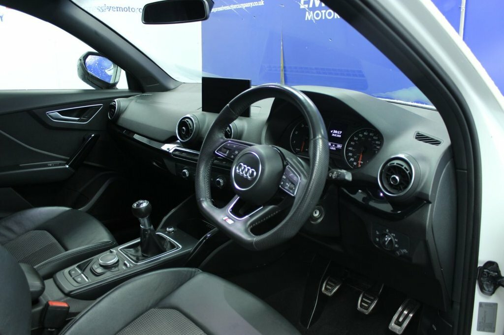 Audi Q2 1.6L Black Edition FV20PHN White #6