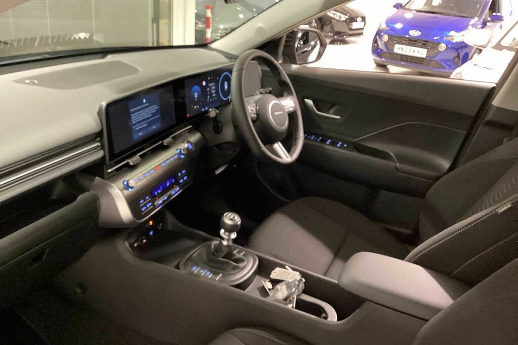 Hyundai Kona 1.0T Advance Hatchback LS75WGF Black #2