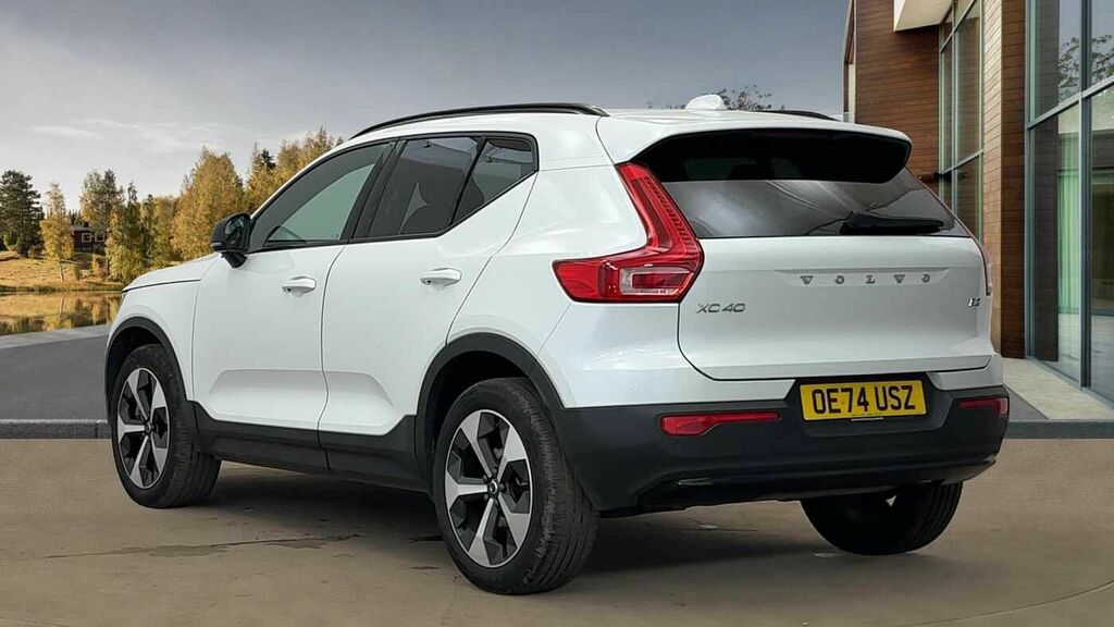 Volvo XC40 Plus, B3 Mild Hybrid, Dark OE74USZ White #5