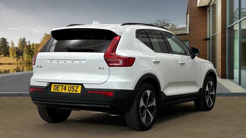 Volvo XC40 Plus, B3 Mild Hybrid, Dark OE74USZ White #3