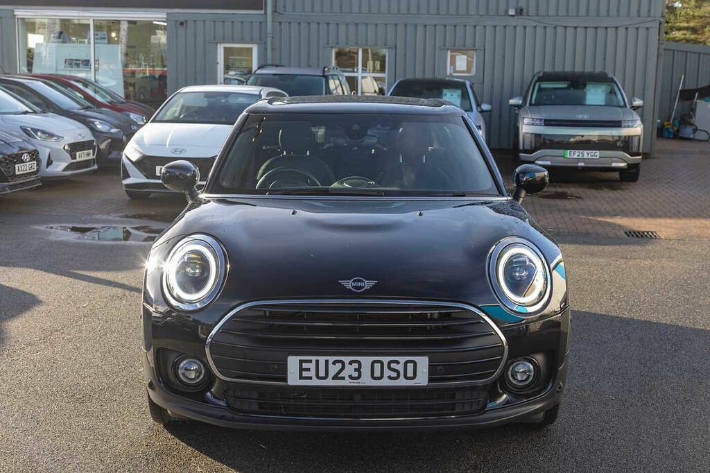 Mini Clubman 1.5 Cooper Exclusive 6Dr EU23OSO Black #2