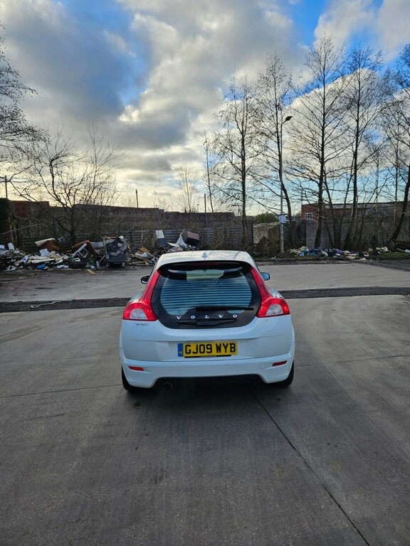 Volvo C30 1.6 R-design Sport Coupe 167 G White #6