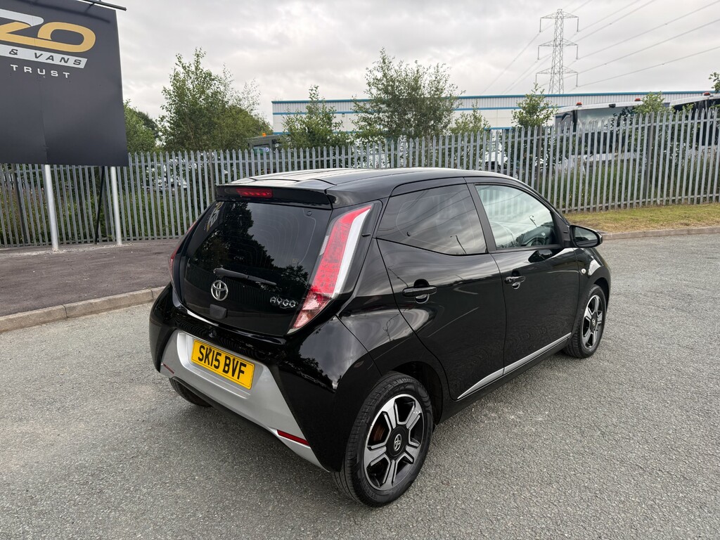 Toyota Aygo 1.0 Vvt-i X-clusiv Hatchback Eur SK15BVF Black #3