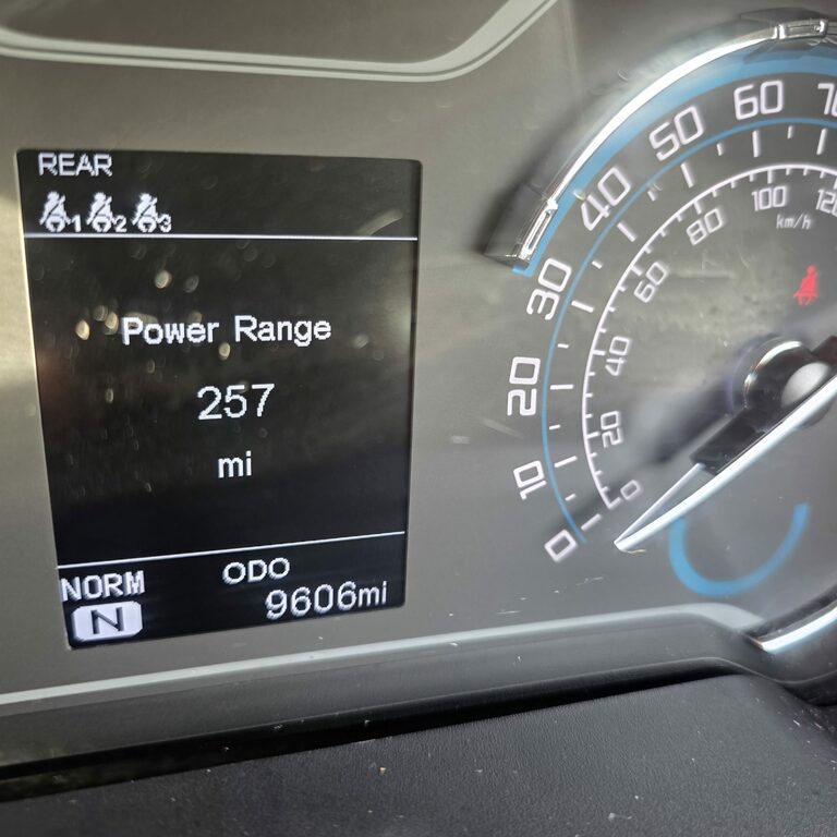 Maxus T90 Elite Crew Cab Ev 73 Reg Orange #16
