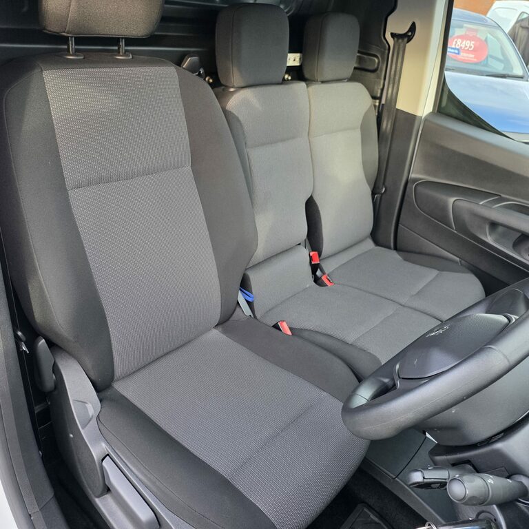 Peugeot E-Partner Professional Premium Plus Ev FV73ZHD White #2
