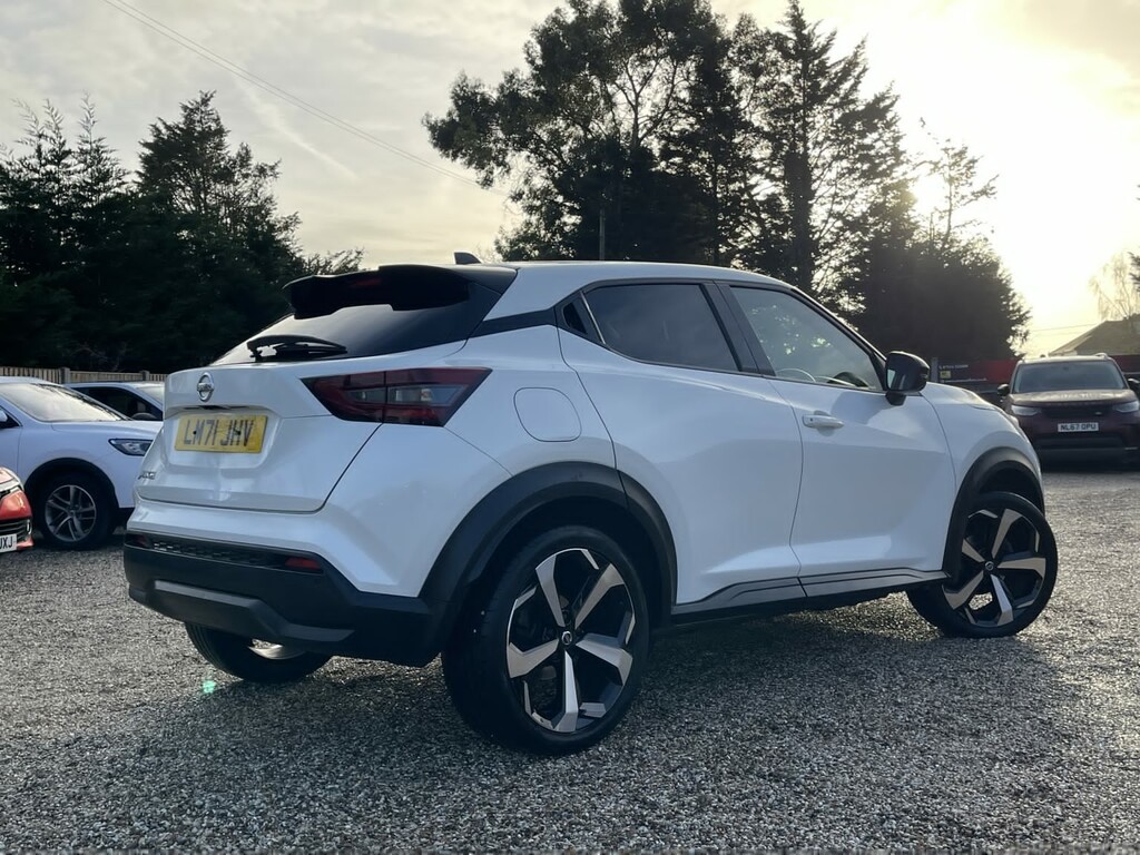Nissan Juke Hatchback 202171 LM71JHV White #3