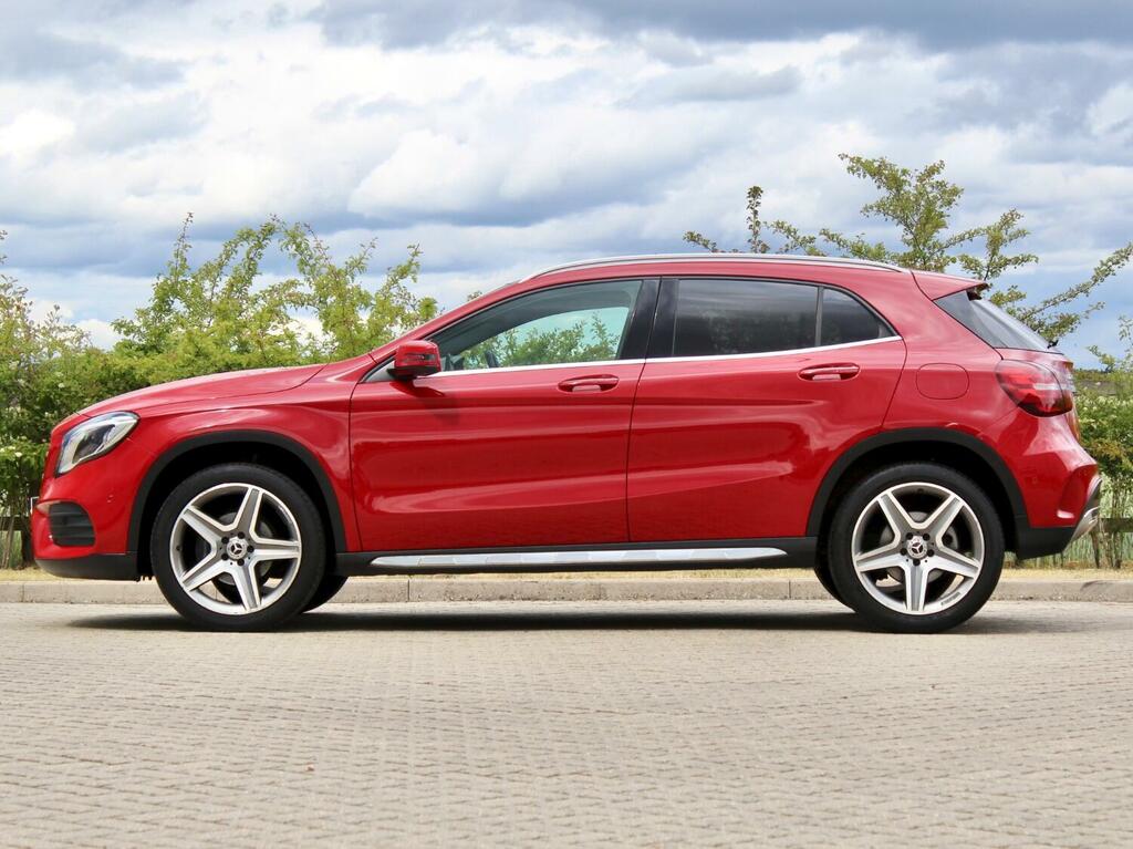 Mercedes-Benz GLA Class Gla200 Amg Line Premium Plus - 2019 OU19SYX Red #6