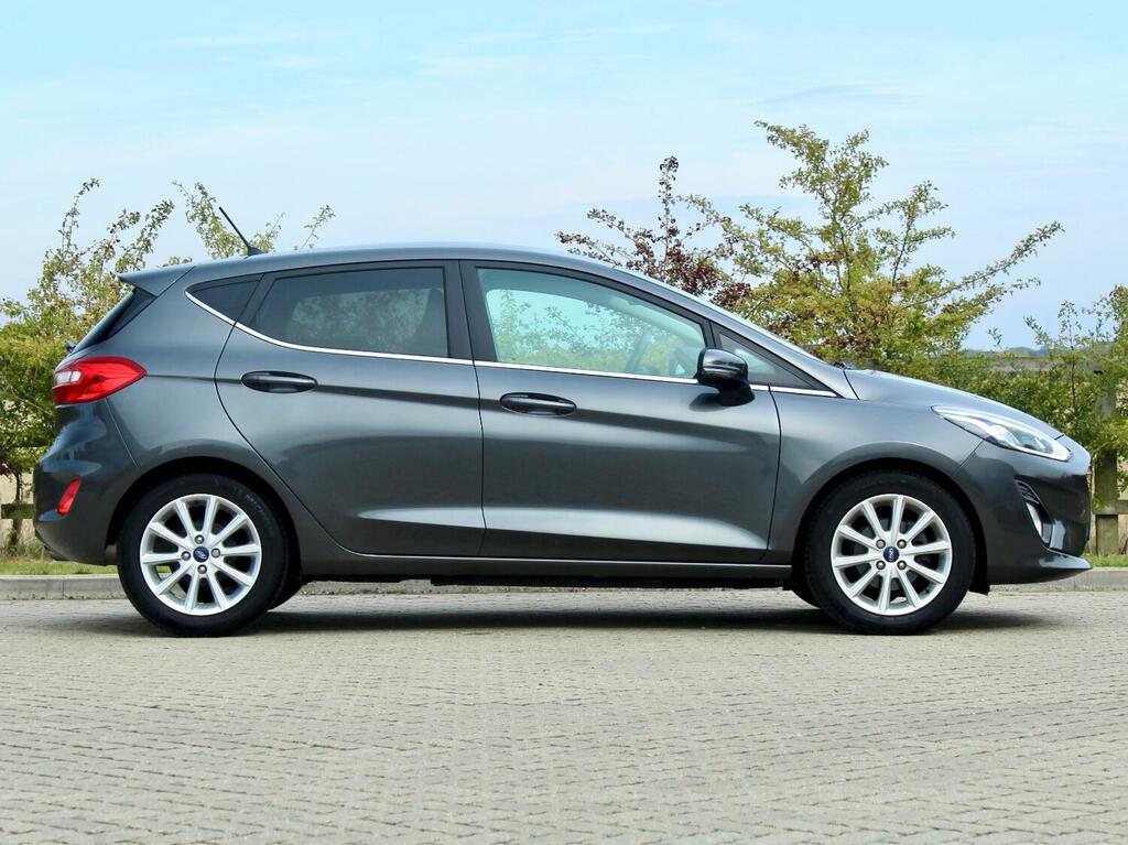 Ford Fiesta 1.0T Ecoboost Titanium - 2018 Grey #2