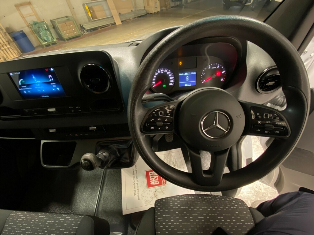 Mercedes-Benz Sprinter 315 Cdi Premium WP73ZPB White #4