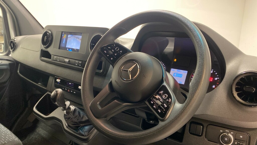 Mercedes-Benz Sprinter 315 Cdi Premium WM73APV White #4