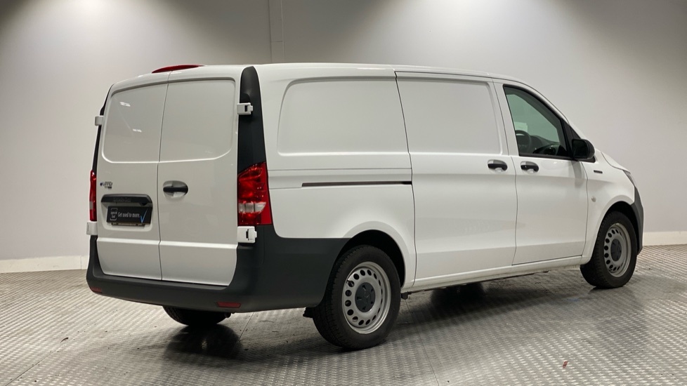 Mercedes-Benz eVito 66 Progressive L2 White #6