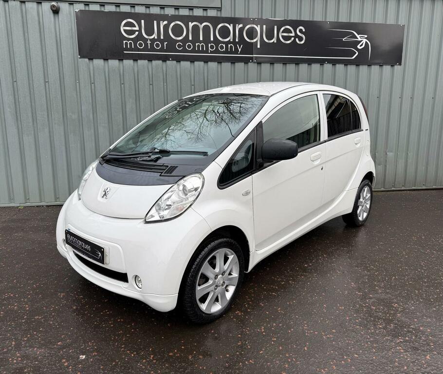 Peugeot ION Hatchback 201616 White #8