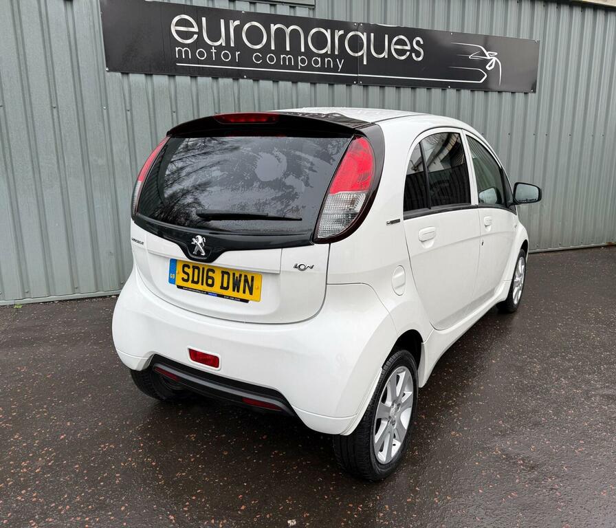 Peugeot ION Hatchback 201616 White #4