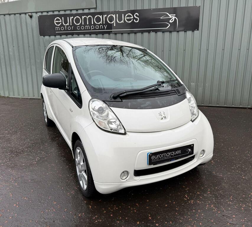 Peugeot ION Hatchback 201616 White #11