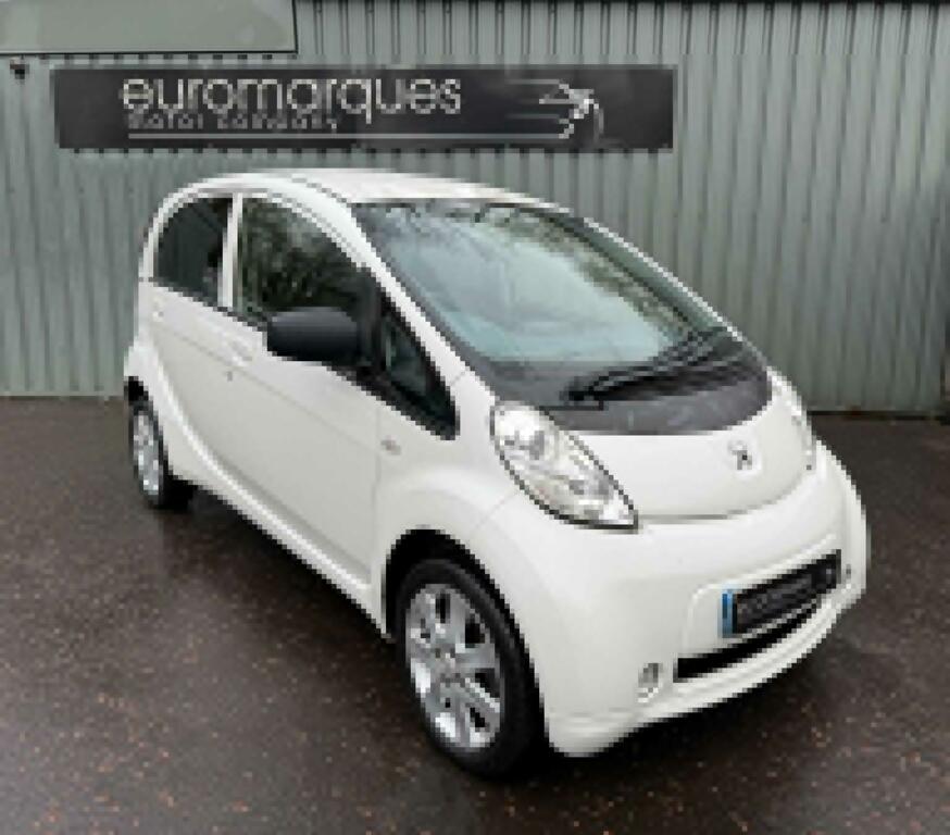 Peugeot ION Hatchback 201616 White #12