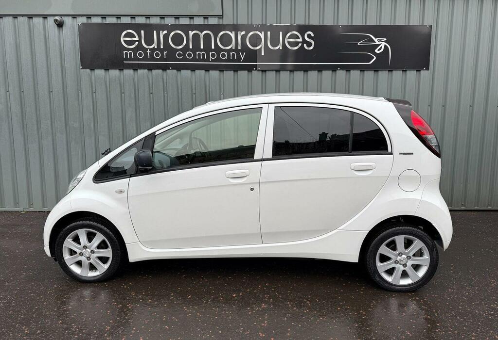 Peugeot ION Hatchback 201616 White #7