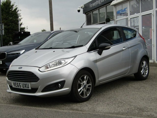 Ford Fiesta 2015 1.0 Zetec 99 Bhp VE65UXU Silver #4