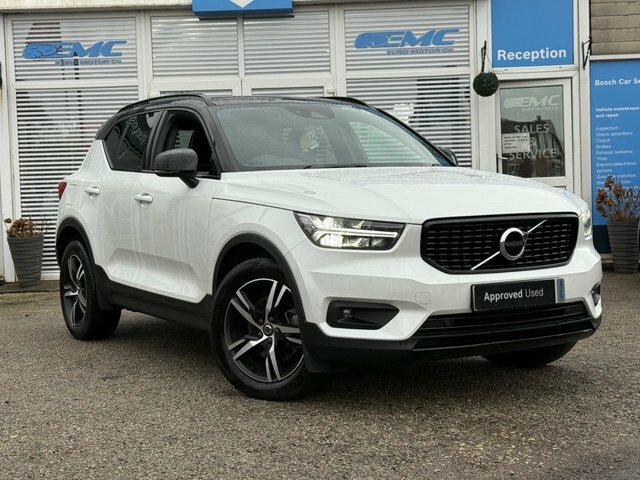 Volvo XC40 2020 2.0 B4 Mhev R-design Suv Hybrid Au White