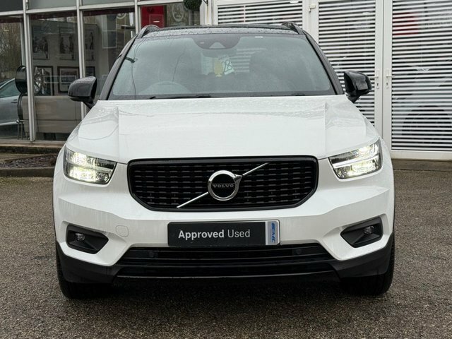 Volvo XC40 2020 2.0 B4 Mhev R-design Suv Hybrid Au YY70NTA White #3