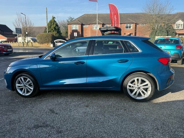 Audi A3 2023 1.4 Tfsie 40 Sport Sportback Plug- ST23JHL Blue #4