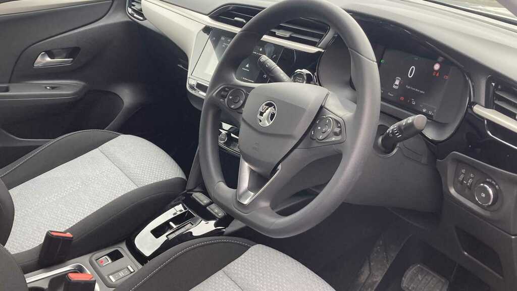 Vauxhall Corsa-e 100Kw Design 50Kwh 2025 SL25VMA White #2
