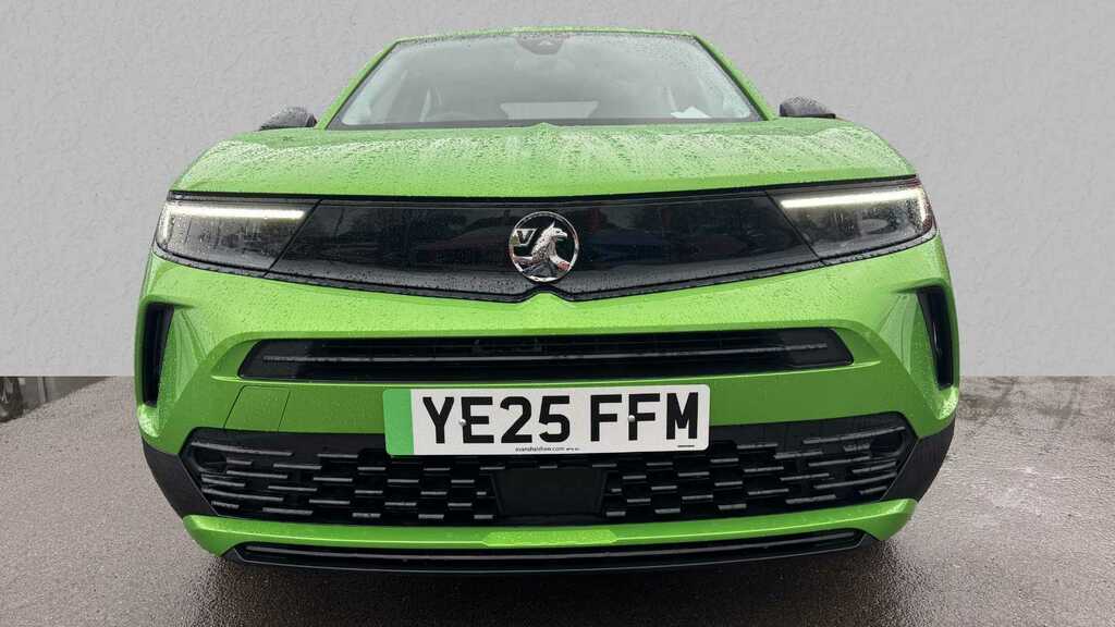 Vauxhall Mokka-e 100Kw Design 50Kwh 2025 YE25FFM Green #3